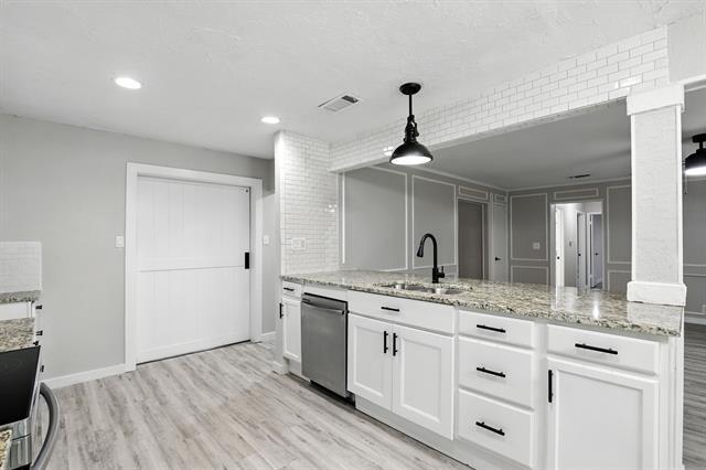 Building Photo - 2946 Ridgewood Dr