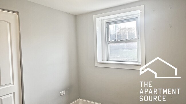 Building Photo - 3539 W Grenshaw St