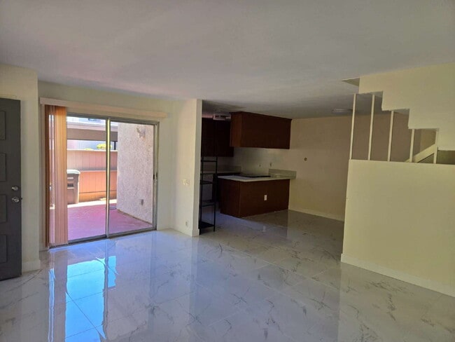 Building Photo - 9683 Caminito Del Vida