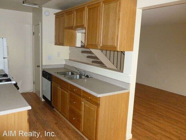 Building Photo - 2 br, 1 bath House - 287 SHARP CIRCLE #3