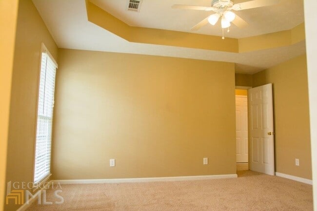 Building Photo - 8037 Creekland Dr