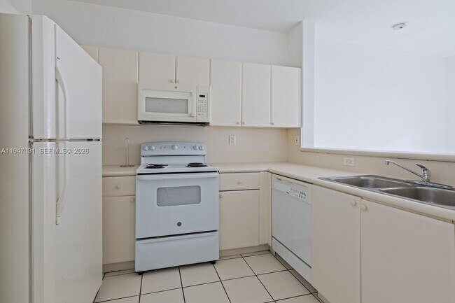 Building Photo - 1663 SE 27th Dr