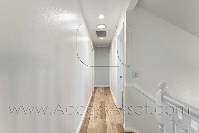 Building Photo - Spacious 4 Bedroom Home with Private Yard & Covered Patio in Anaheim Hills