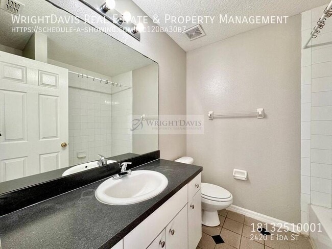 Building Photo - 2420 E Ida St