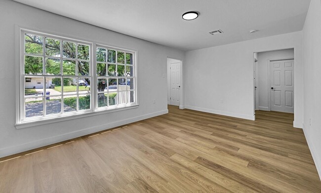 Building Photo - Beautifully maintained 2-bedroom, 1-bathroom house in Waco