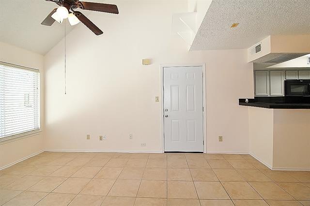 Building Photo - 2301 Basil Dr