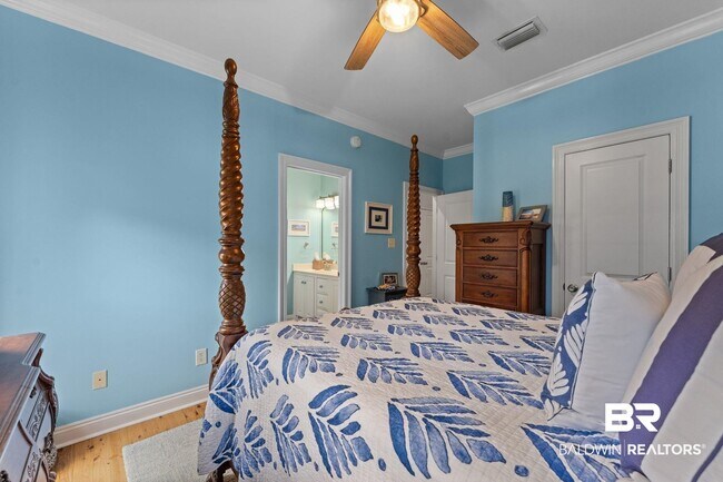 Building Photo - 25911 Tealwood Dr