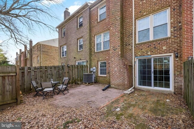 Building Photo - 7442 Adams Park Ct