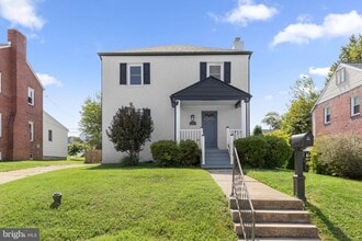 Building Photo - 4225 Cardwell Ave