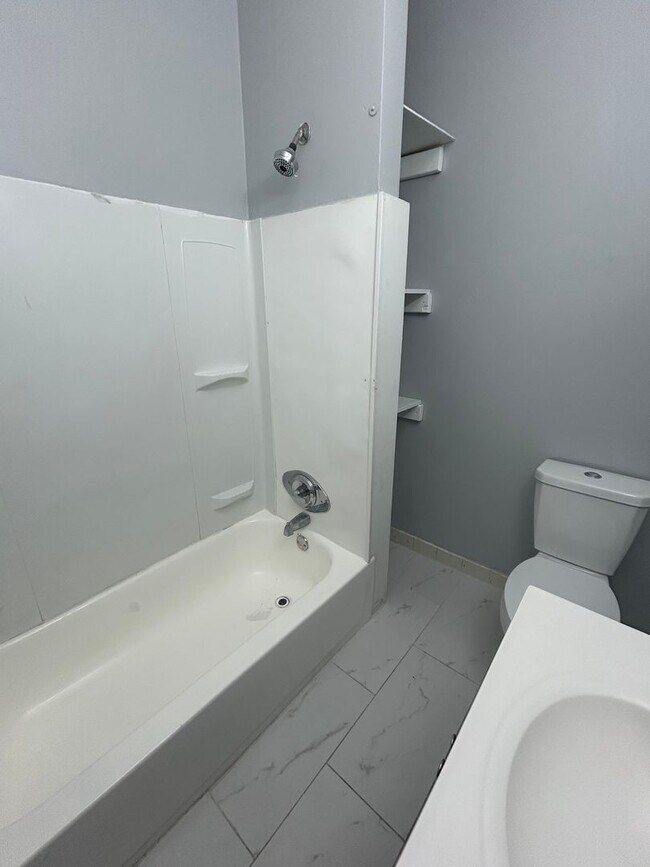 Building Photo - 1510 57th St