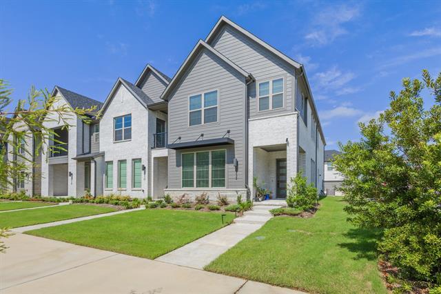 Building Photo - 2532 Campden Mews