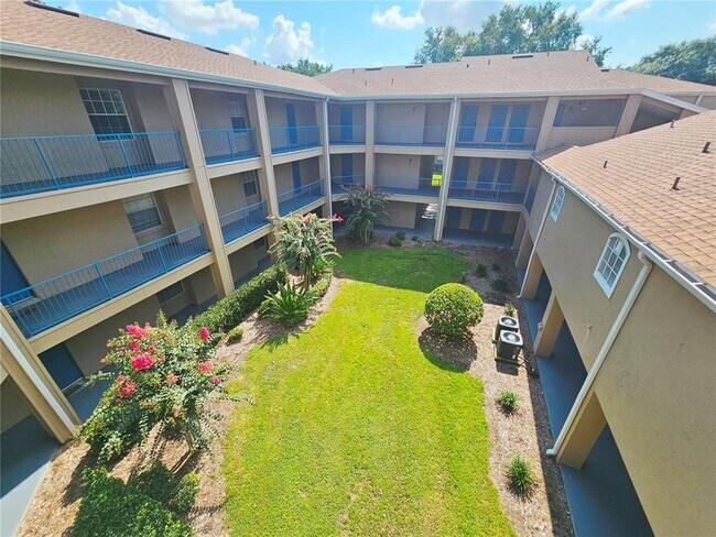 Building Photo - 7230 Westpointe Blvd