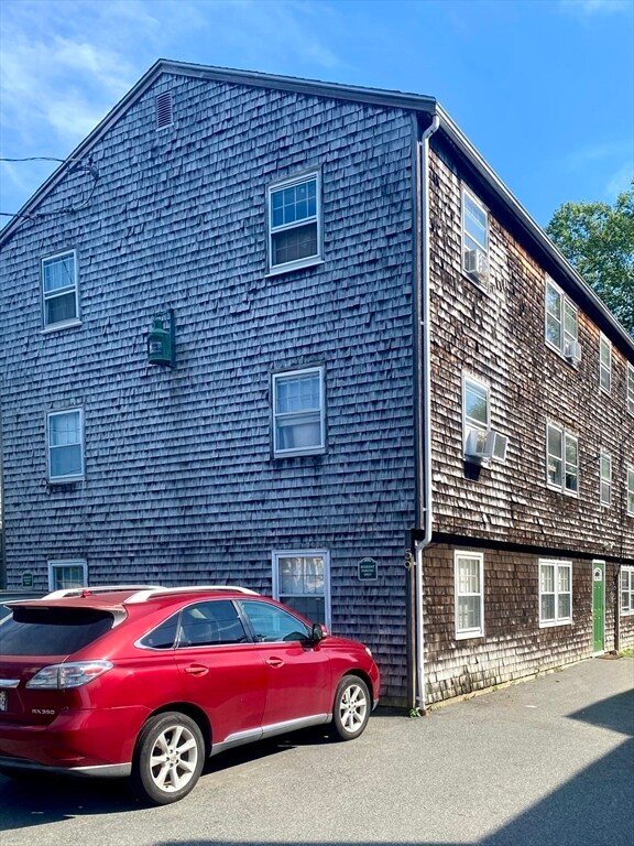 Building Photo - 59 Commercial St