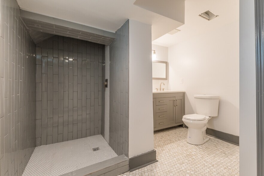 Basement bathroom - 1393 Westview Dr SW