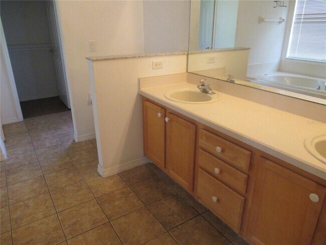 Building Photo - 3024 Samosa Hill Cir