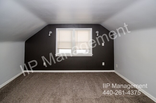 Building Photo - 4086 Hinsdale Rd