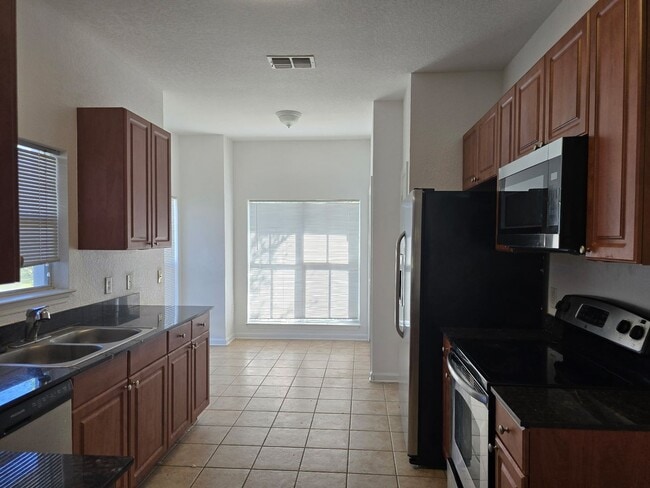 Building Photo - Townhomes at Wexford
