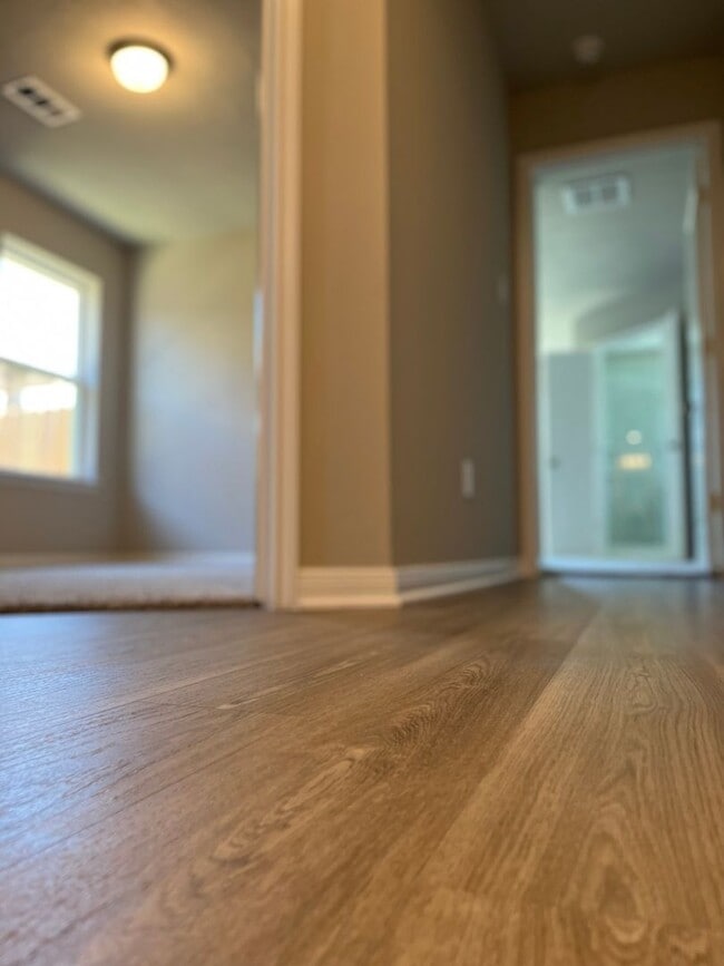 Building Photo - 3/2/2  in the beautiful  gated community of Point Aquarius WISD