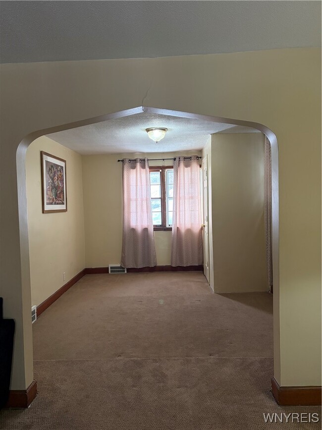 Building Photo - 624 16th St