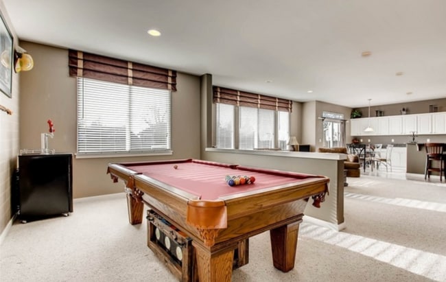 Building Photo - Beautiful 5 Bed 2.5 Bath Renton Home!