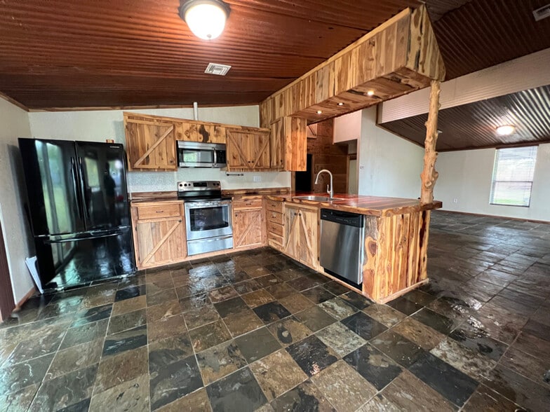 Building Photo - 2526 Co Rd 4790