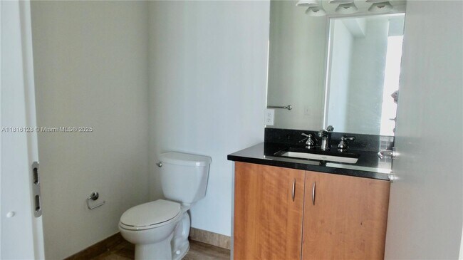 Building Photo - 300 S Biscayne Blvd