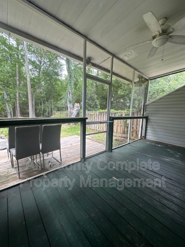 Building Photo - 8550 Sturbridge Cir W
