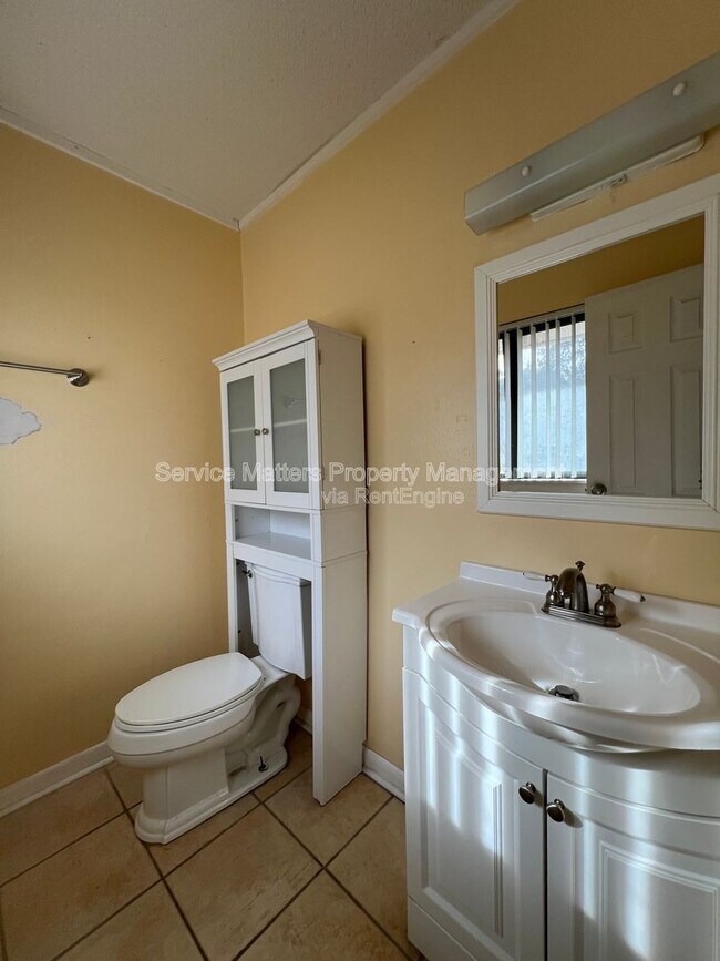 Building Photo - 4449 Thomastown Dr