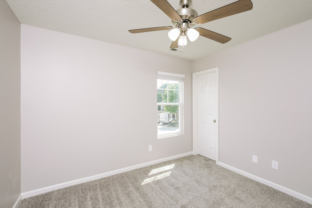 Building Photo - 21 Buckleigh Dr