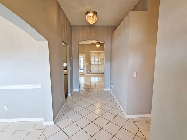 Building Photo - Florida Living at Its Best – 3BR Home with Hot Tub & Resort Amenities