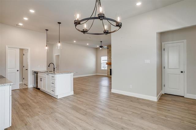 Building Photo - 620 Adeline Dr