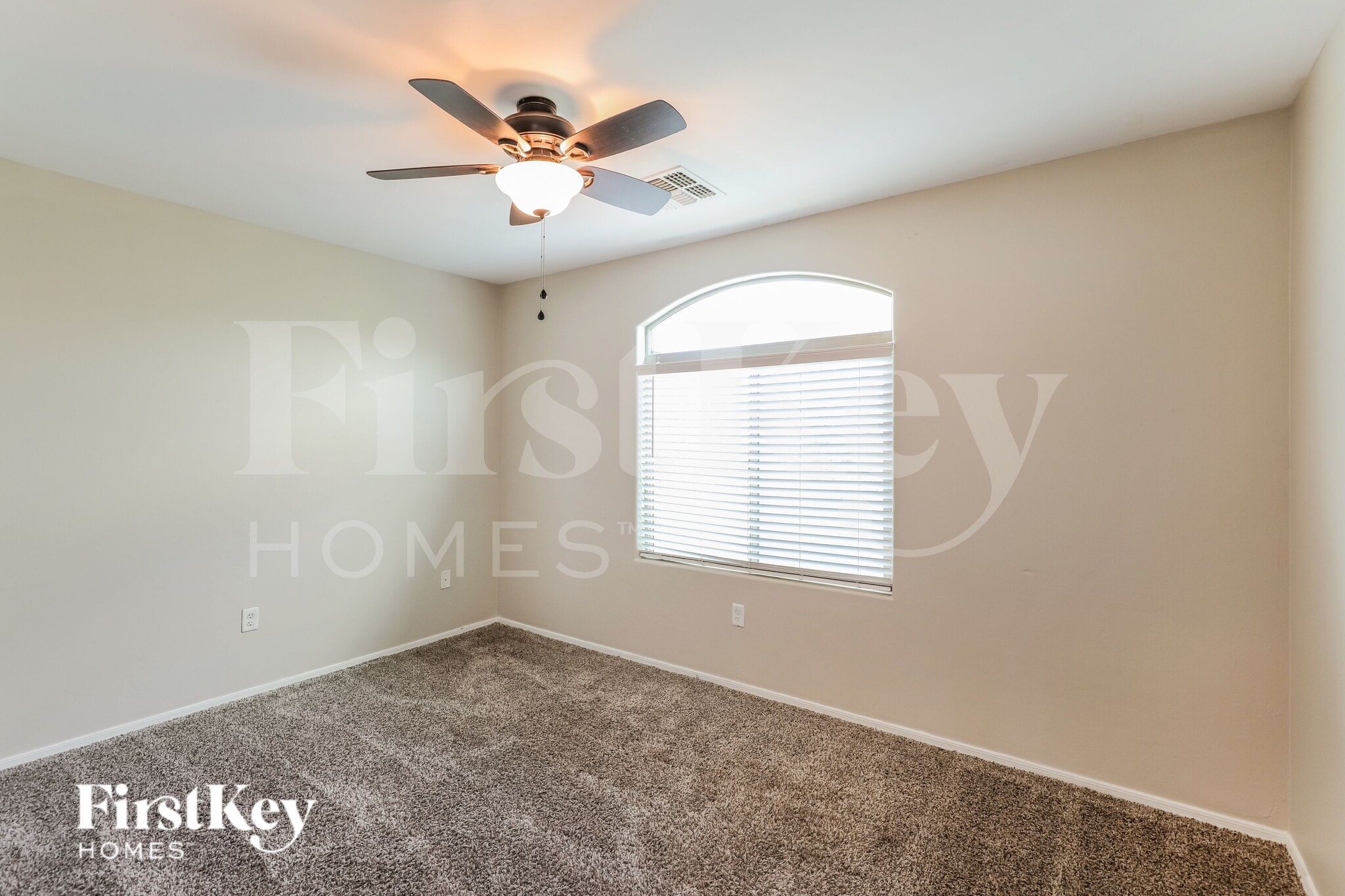 Building Photo - 10721 E Sanctuary Ridge Ln
