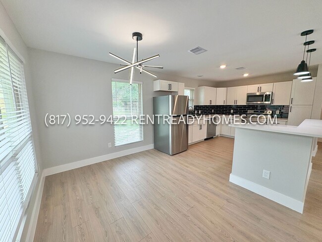 Building Photo - 7810 Birchbark Dr