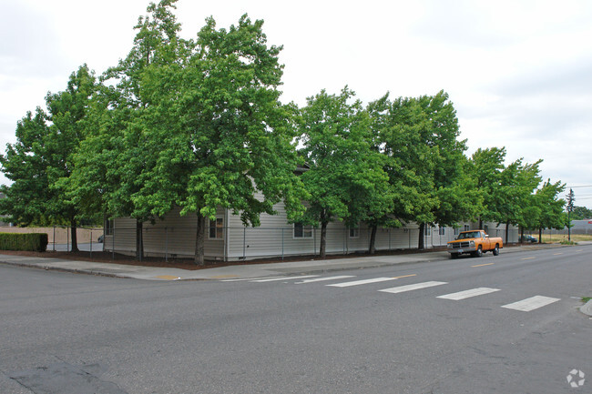 Primary Photo - Alberta Street Apartments