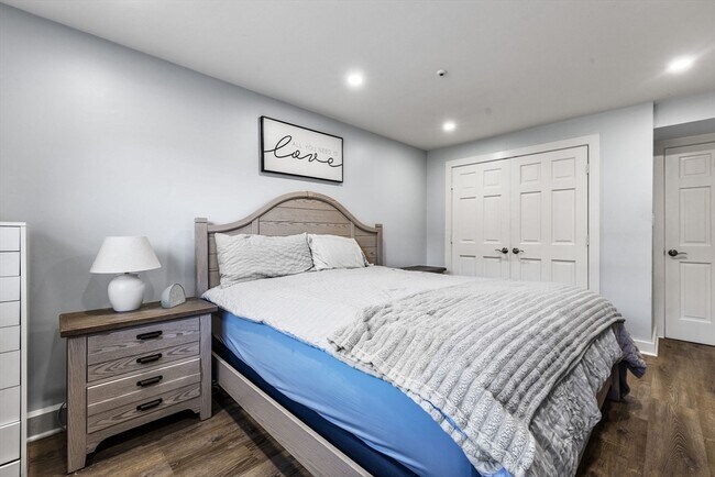 Building Photo - 90 Edgelawn Ave