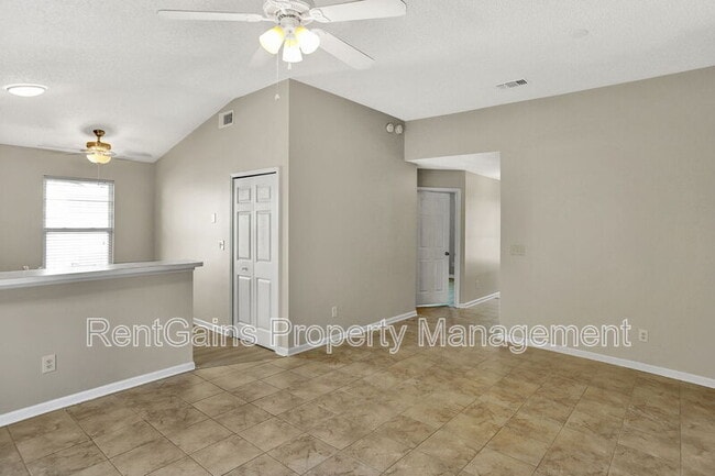 Building Photo - 2067 Wax Myrtle Ct
