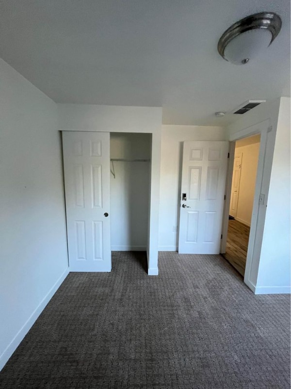 Building Photo - 2112 164th Ave NE