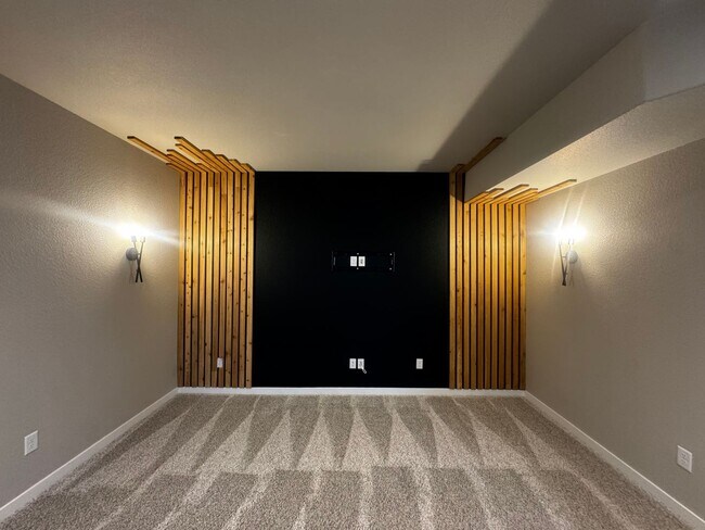 Building Photo - 5 Bedroom LUXURY home in BLACK FOREST