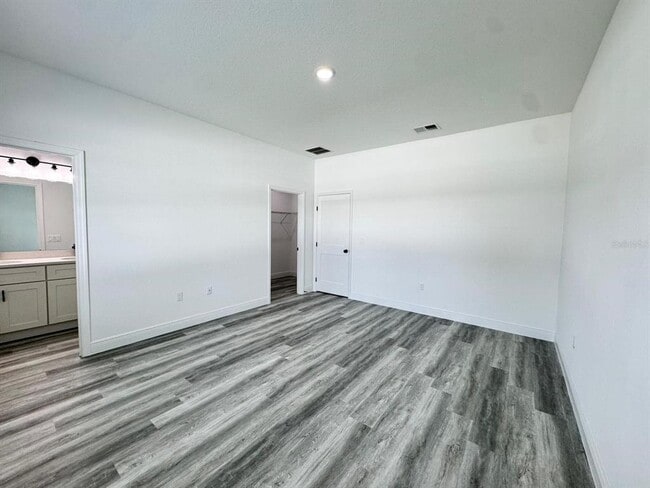 Building Photo - 3137 SW 127th Lane Rd