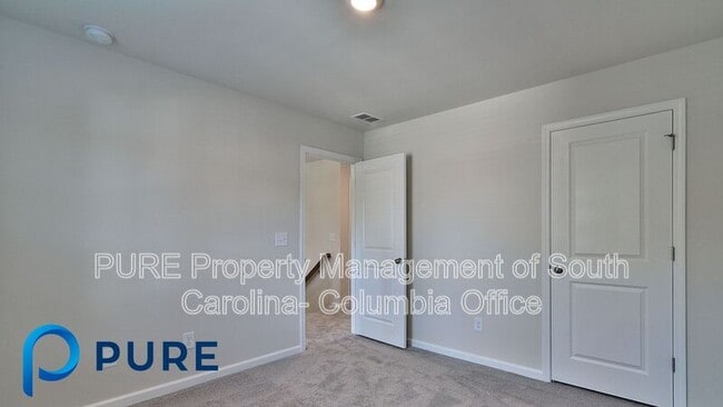 Building Photo - 105 Cart Way