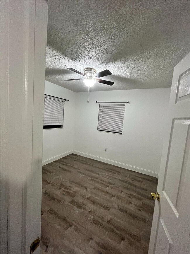 Building Photo - 1440 NW 183rd St