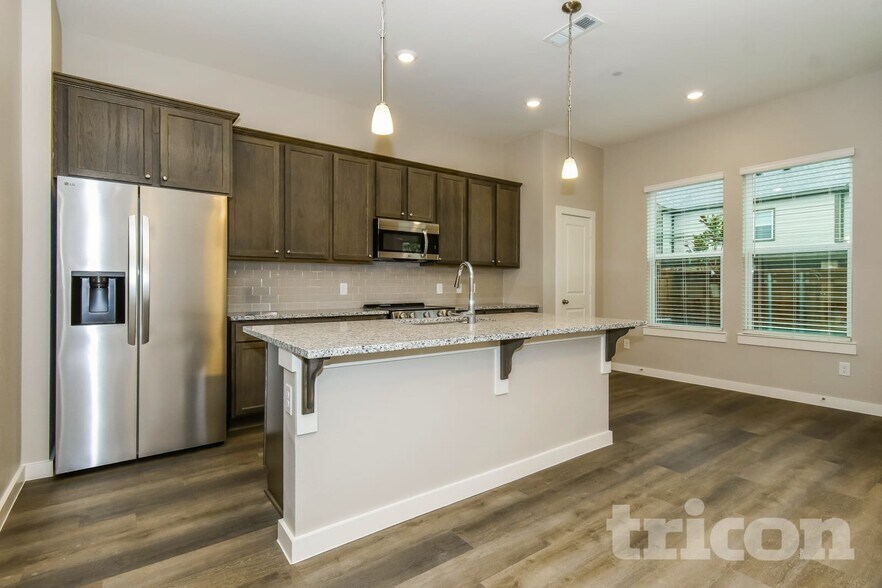 Building Photo - 3036 Songbird Ln