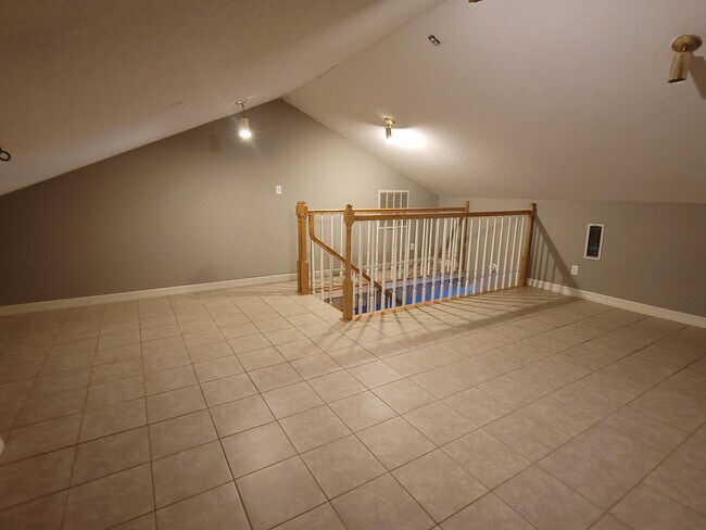 Building Photo - 1 Briar Oak Cir