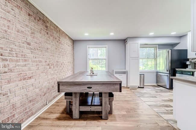 Building Photo - 6012 Westchester Dr