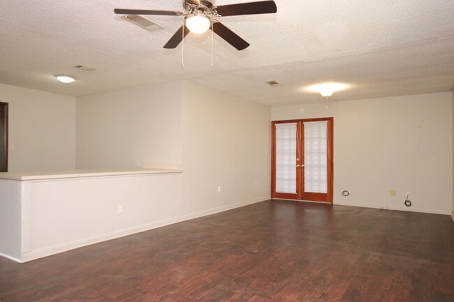 Building Photo - Updated 3BR/2BA Milton Ranch Home with Multiple Living Areas, Flex Space & Newly Updated Kitchen ...
