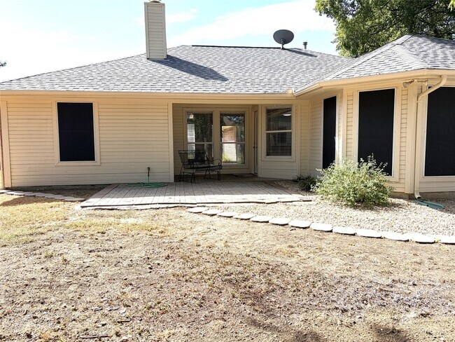 Building Photo - 1310 McAnear Ct