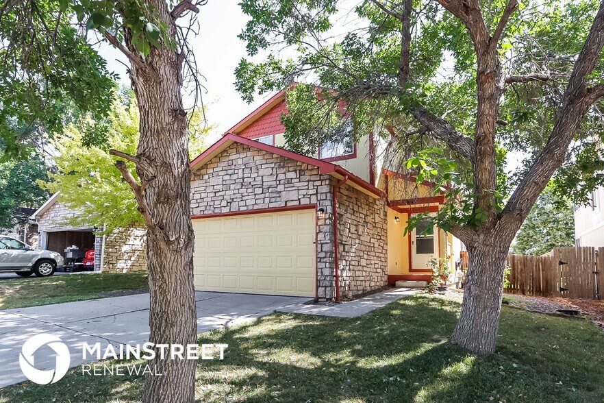 Building Photo - 8042 N Bryant St