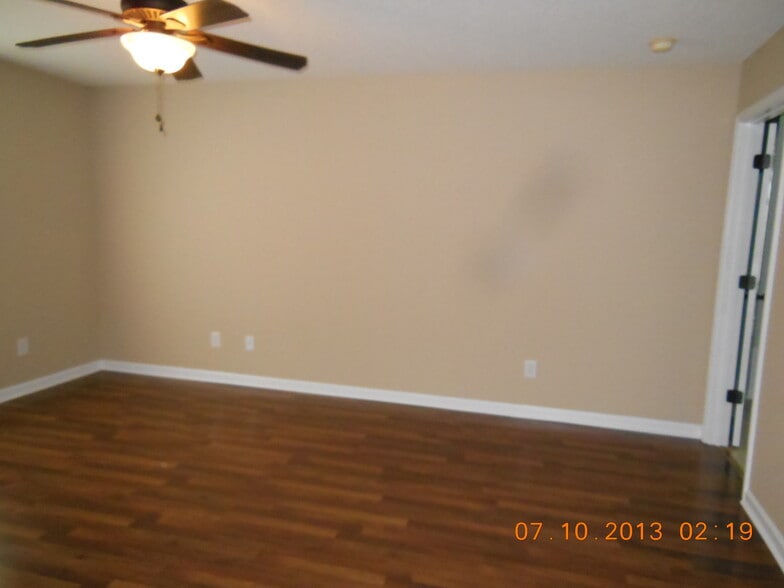 Master Bedroom - 1906 Parker Rd