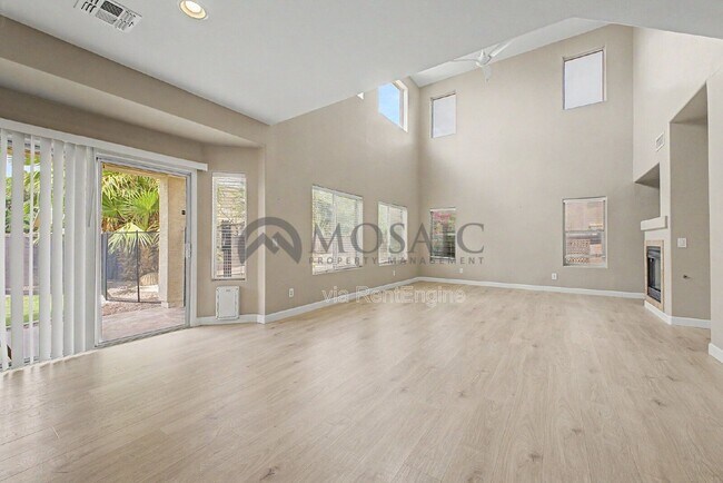 Building Photo - 3356 E Mayberry Ave