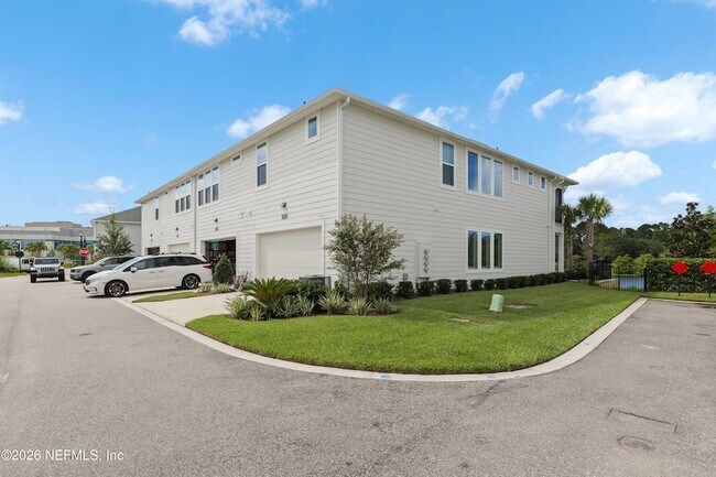 Building Photo - 16 Sewall Ln